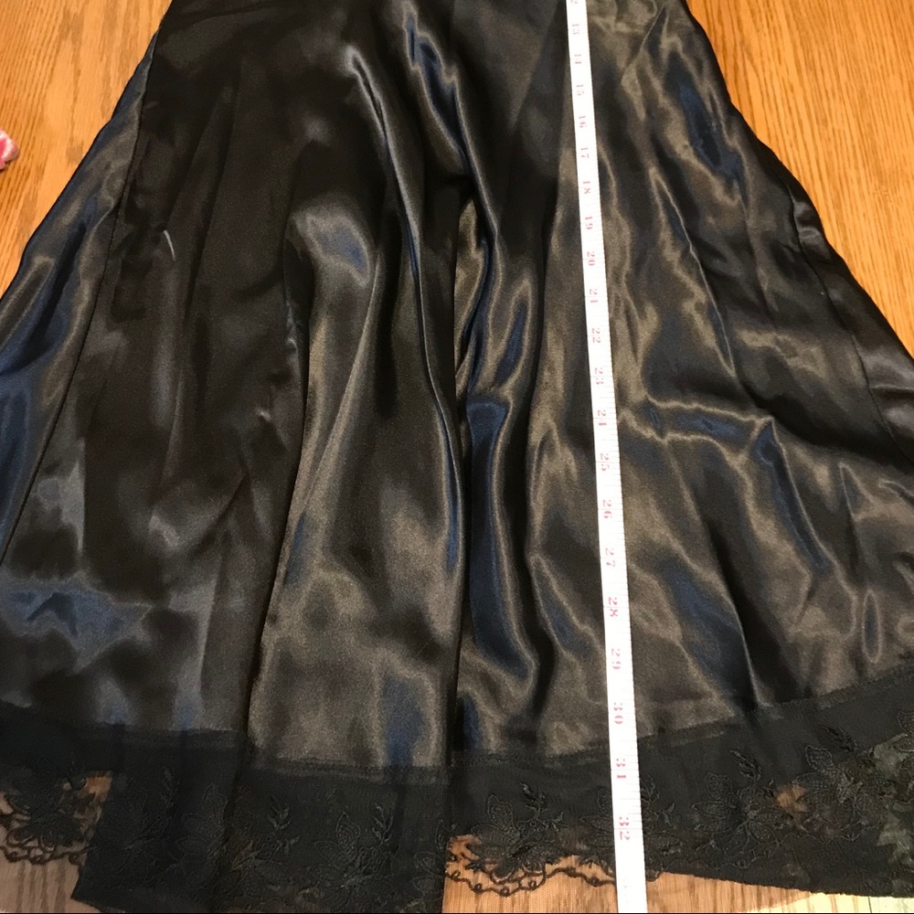 LITTLE BLACK DRESS Cocktail Halter Lace Trimmed - Picture 6 of 6